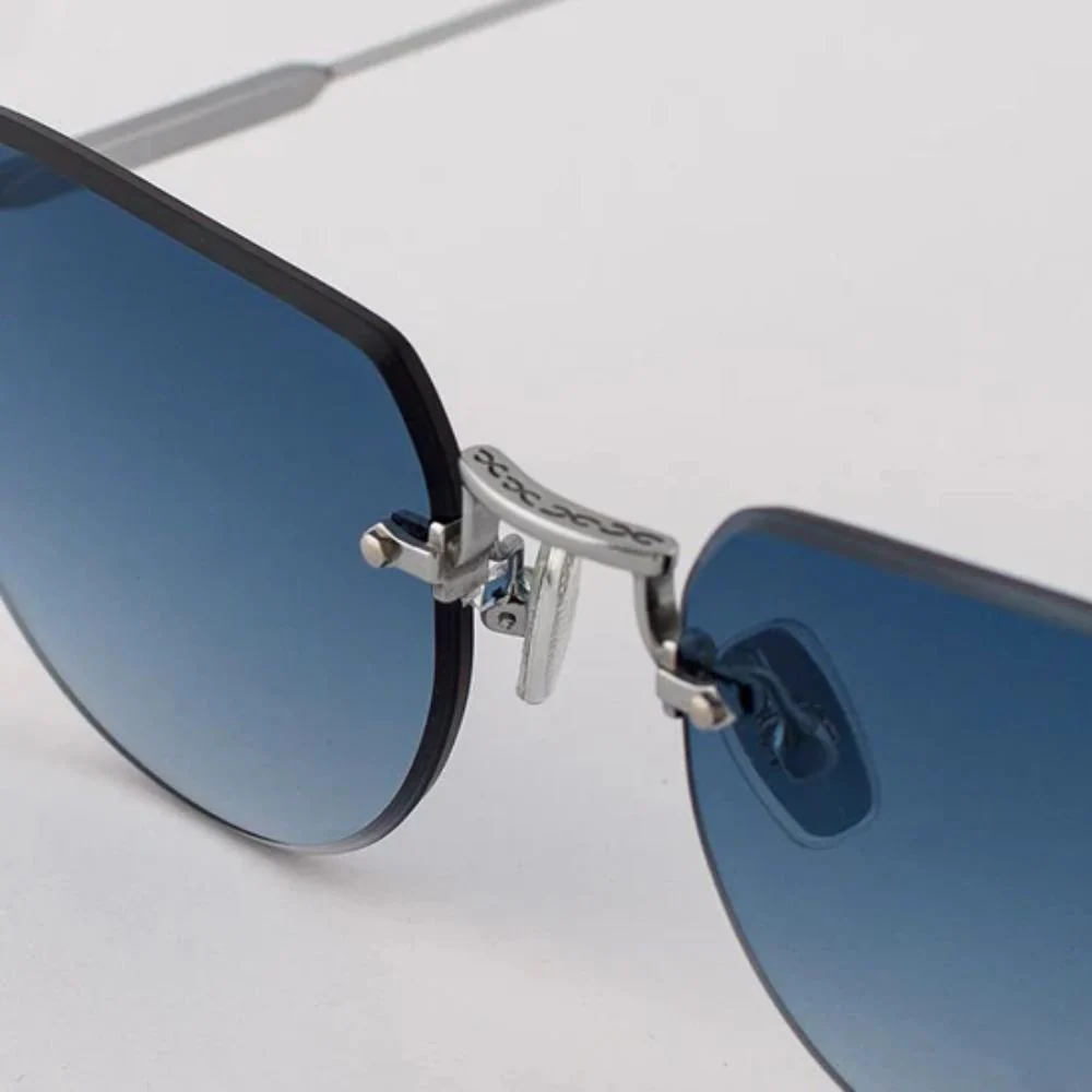 Drive Sunglasses - Gradient Blue - Image 2