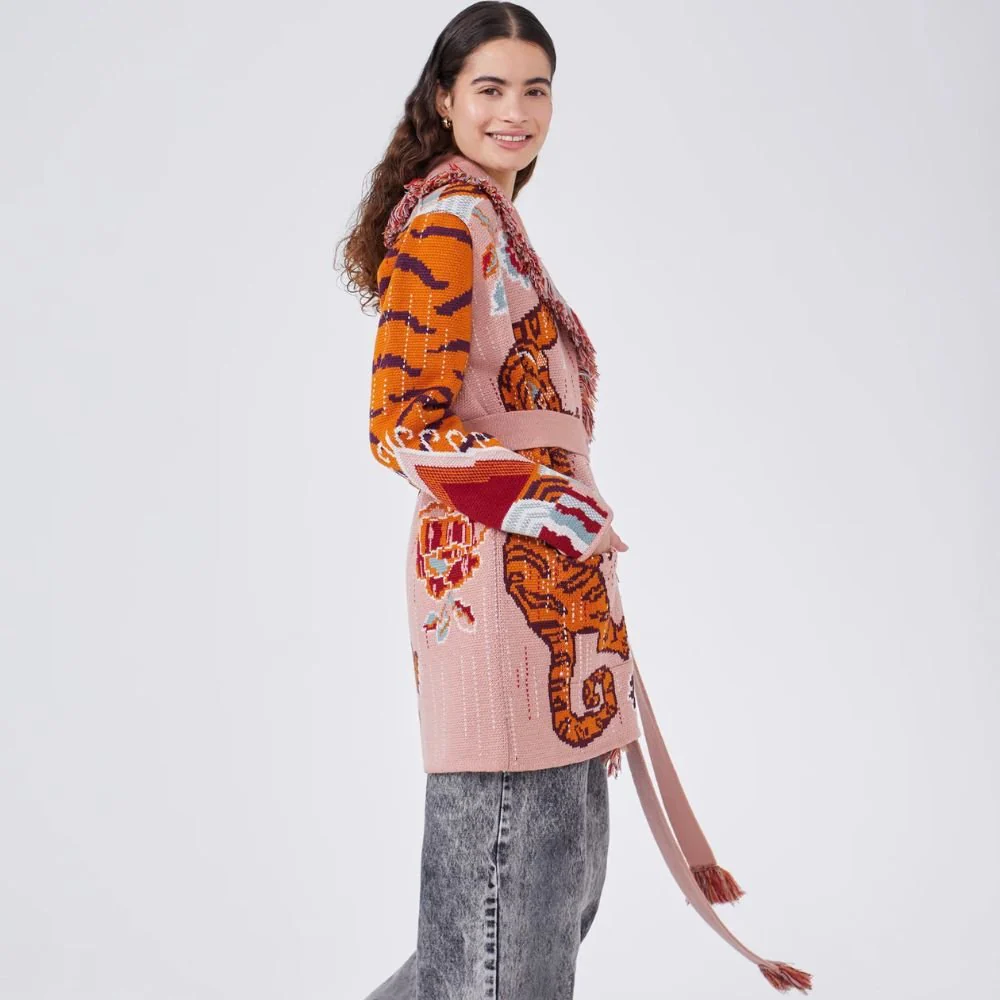 Merino Jacquard Short Cardigan Tibetan Tiger - Pink - Image 3